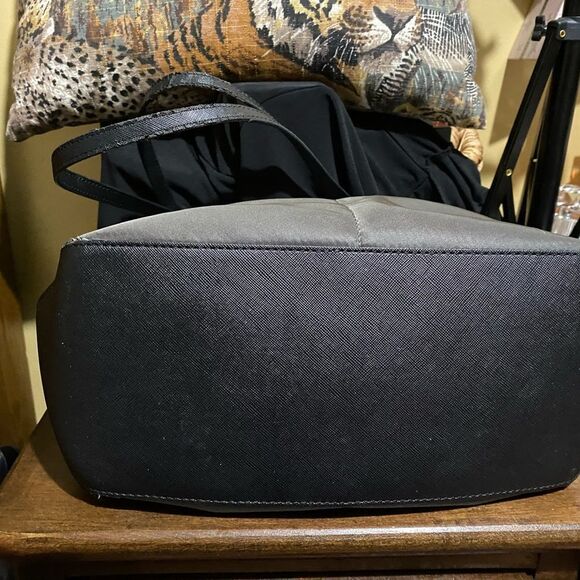 MICHAEL Michael Kors Kempton Grey Nylon Tote - Picture 4 of 5